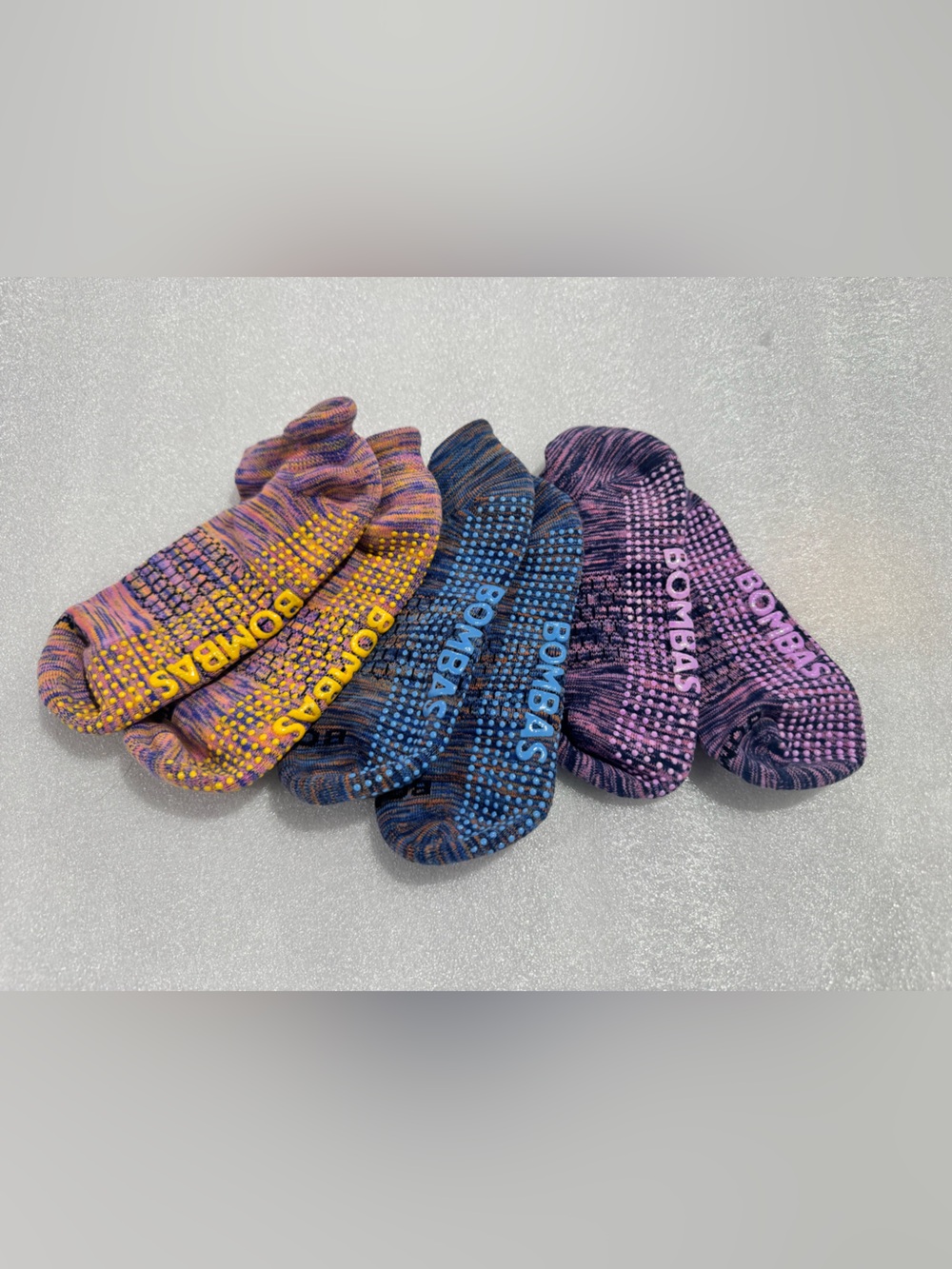 3 pairs BOMBAS Unisex Performance Gripper Honeycomb Ankle Socks size M 6-10